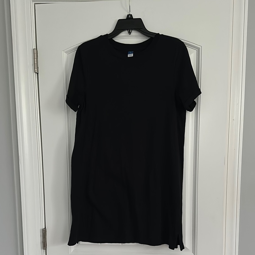 Old Navy Classic Black Crewneck T-Shirt Dress